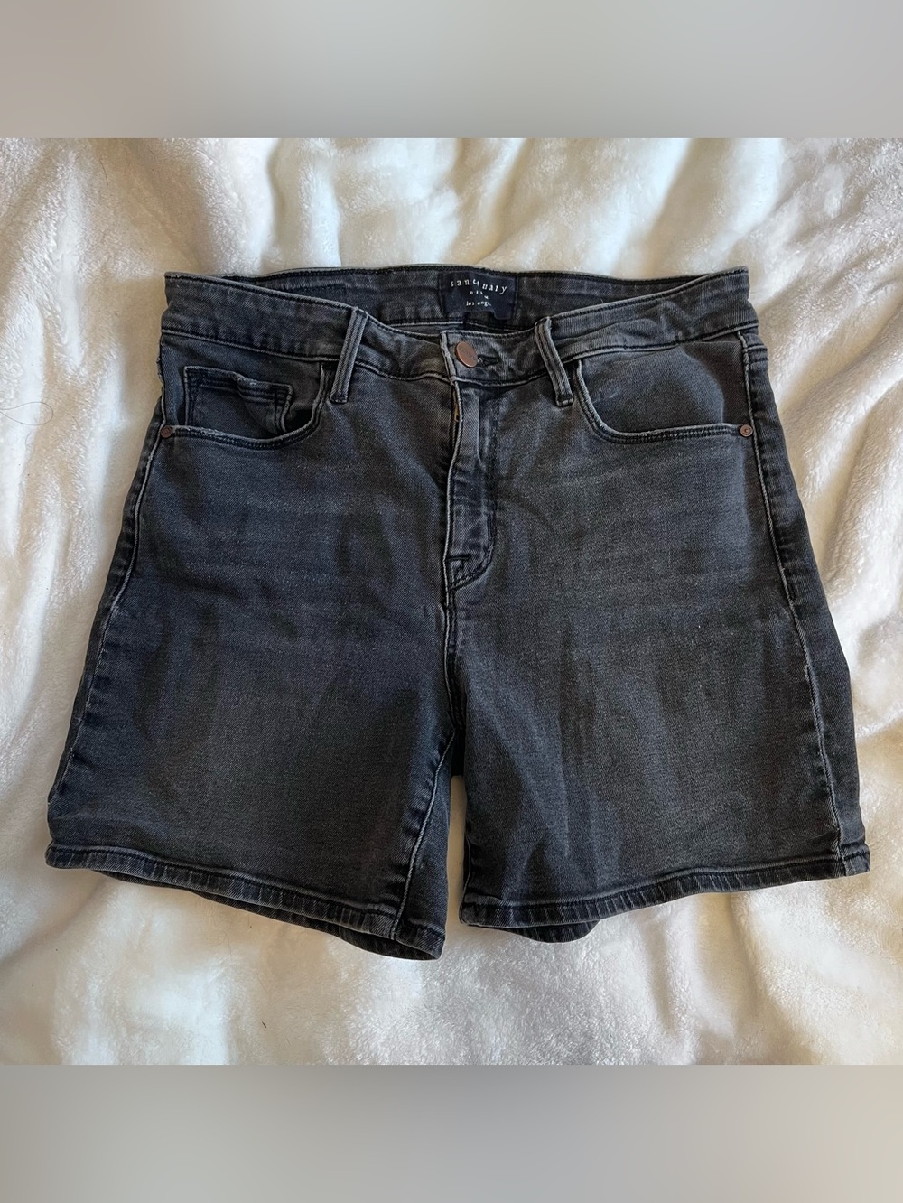 Sanctuary Black Grey Fade Wash Mid-Rise Denim Shorts - Stretch - 5” inseam - 29”